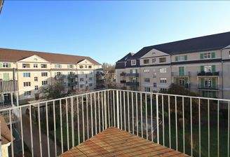 Sonnenbalkon zum ruhigen Innenhof