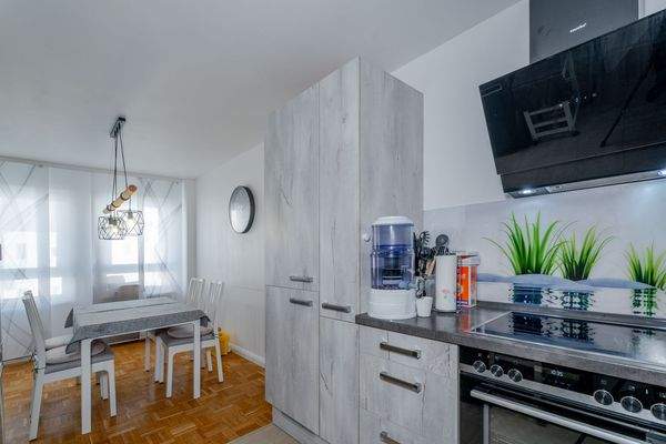 Küche Ansicht 3.jpg