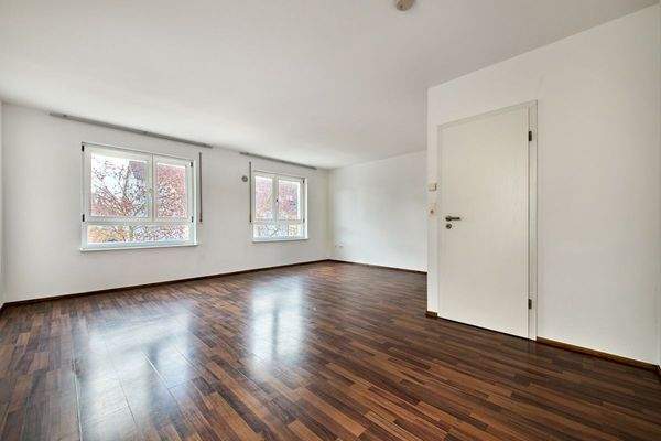 1st Floor: Bedroom 1