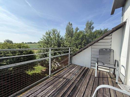 Balkon Wohnen/Essen + Zimmer