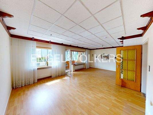 Großer Wohn- und Essbereich...