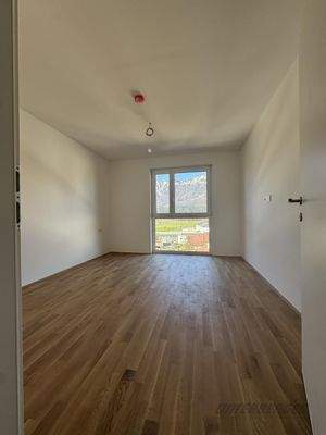 20251107_104959829_iOS