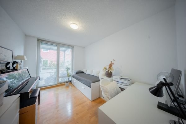 OG: Schlafzimmer 1