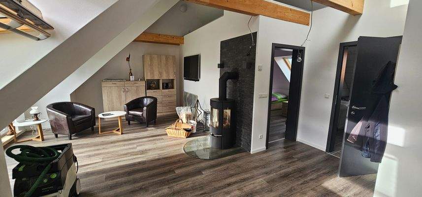 15 Wohnbereich im DG