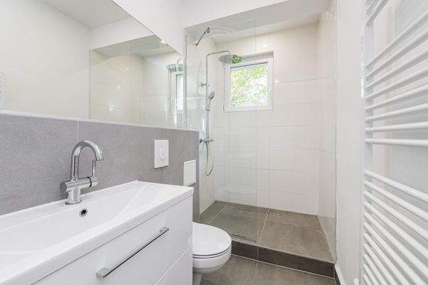 d8146d02-70cf-418f-b73c-a45746055cfe