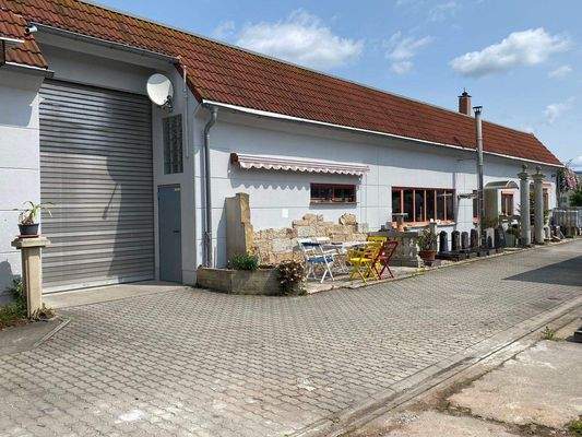 Hauptgebäude, Anlieferung.jpg