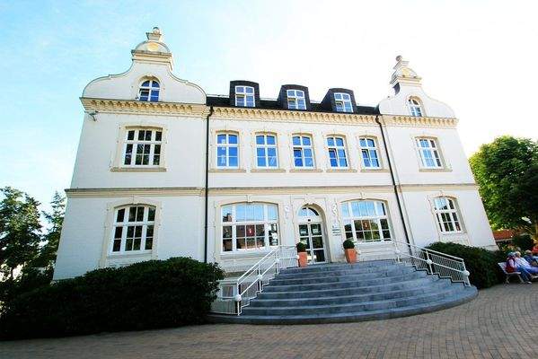 Timmendorfer Strand - Rathaus