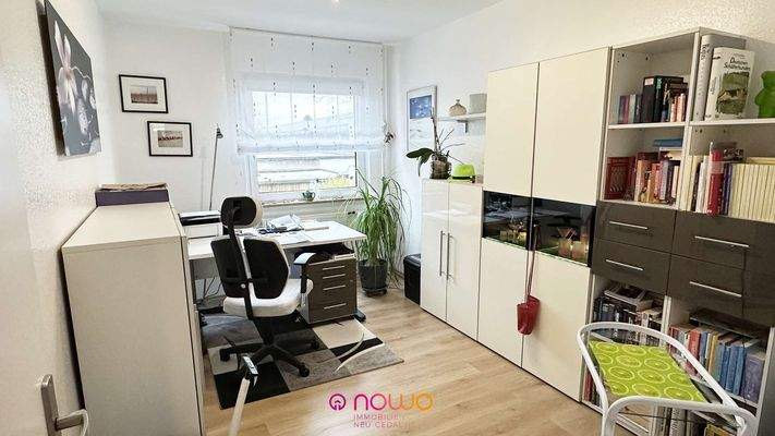 Kinderzimmer oder Büro