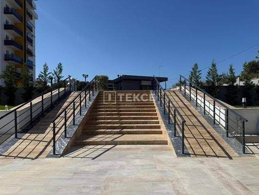 Properties in a Complex with Water Park in Avsallar Alanya