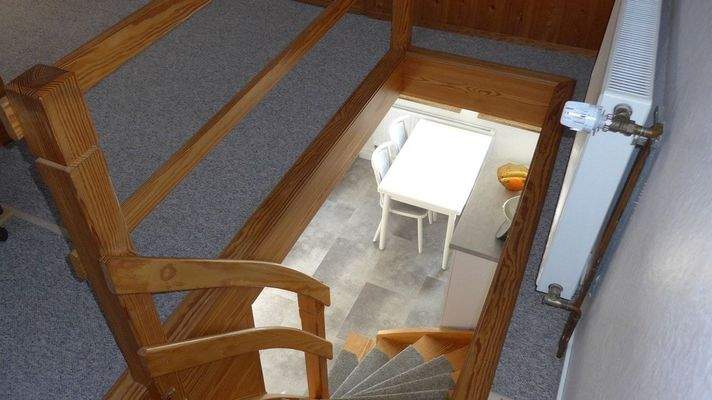 Treppe OG/DG rechte Hälfte