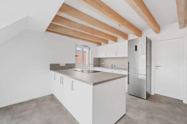 alle WE mit Küchen...