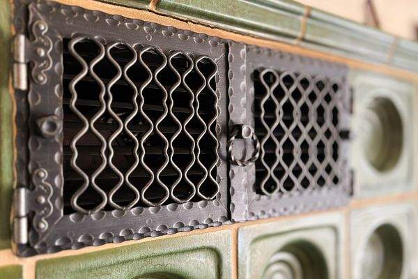 Detailbild Kachelofen