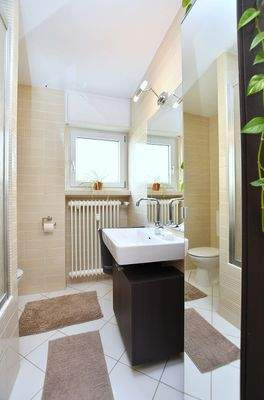 Tageslichtbad mit Dusche