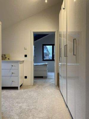 Ankleide, Schlafzimmer OG