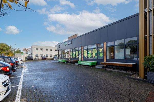 Eingangsbereich seitlich