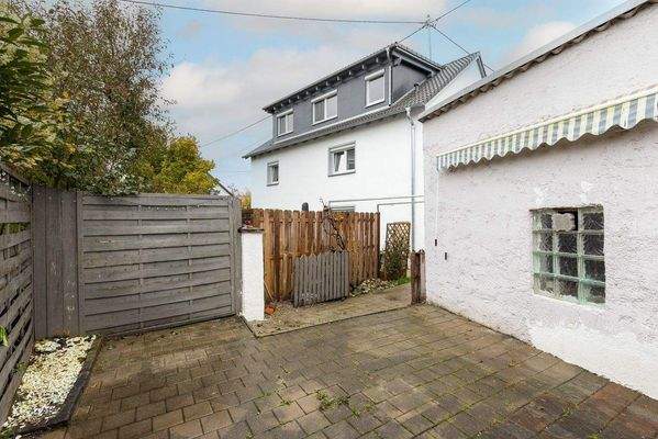 Terrasse-Garten (privat).jpg