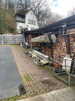 Holzvorräte für den Bullerofen