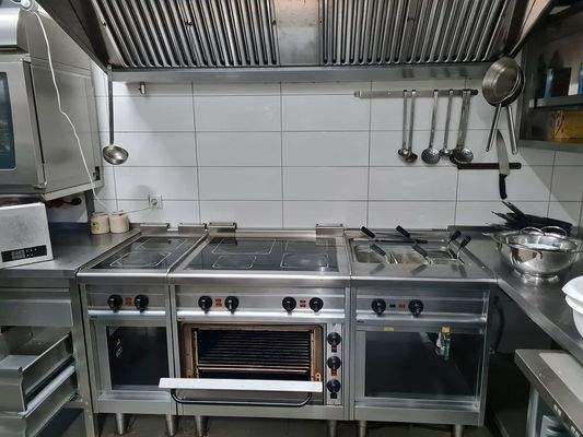 Küche Restaurant.jpg