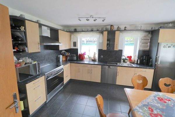 Hochwertige Einbauküche