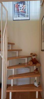 Moderne Treppe zum Studio