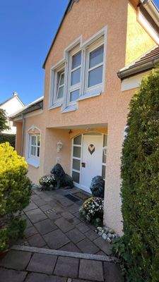 Hauszugang mit Vorgarten