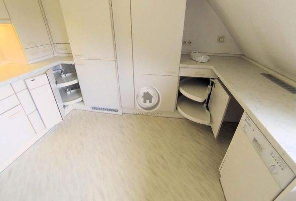 praktische Rondel-Eckschränke