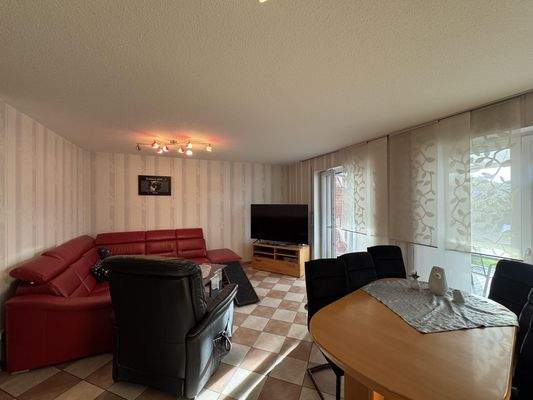 Wohnzimmer mit Terrassenzugang