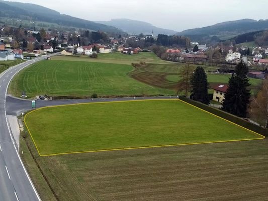 Drohnenaufnahme Grundstück - mit Kontur versehen