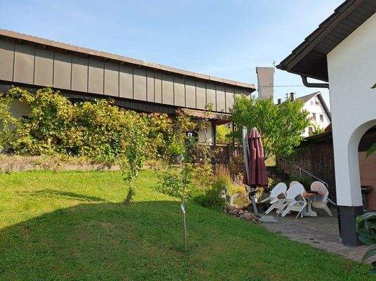 Nebengebäude Gartenansicht.jpg