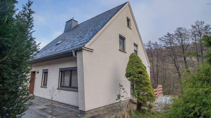 Hausseite rechts.jpg