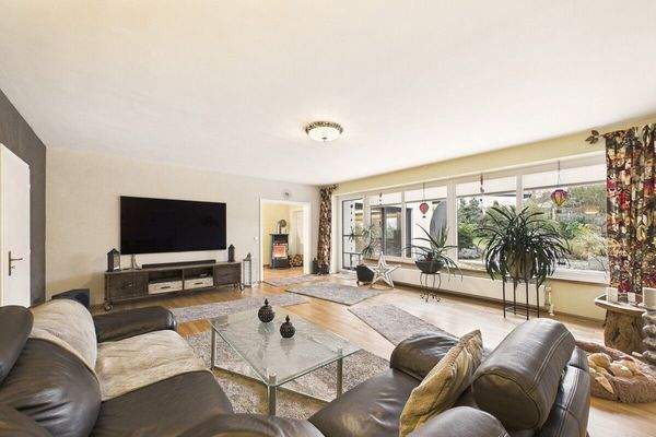 CAM03586G0-PR0076-STILL014