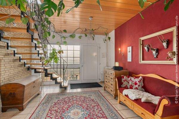 Diele (28,31 m²) ...