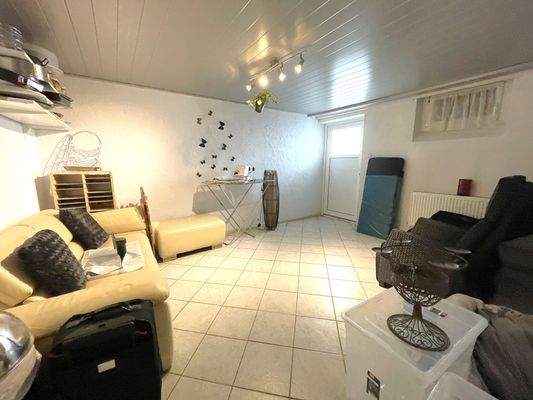 Hobbyraum; Direktverbindung zum Garten