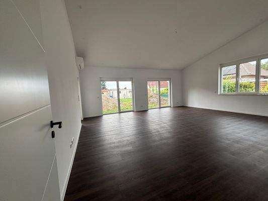 Blick ins Wohnzimmer