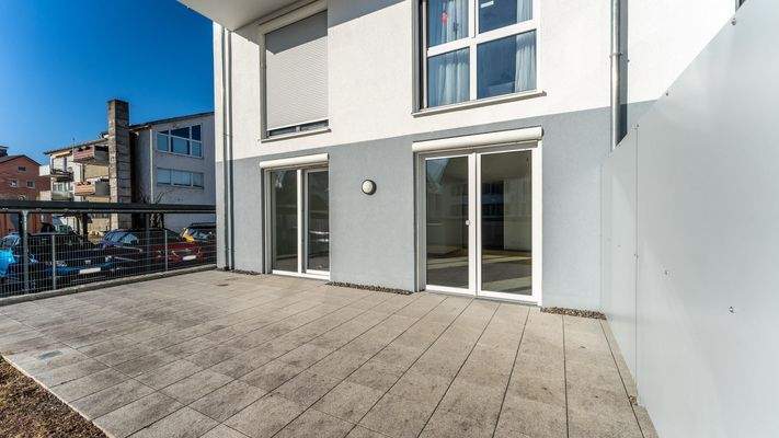 Terrasse mit eigenem Garten