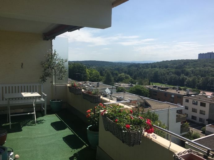 Traumhafte Aussicht - 3 Zimmer-Wohnung in Stuttgart-Hoffeld