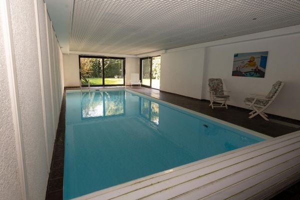 Pool im Souterrain