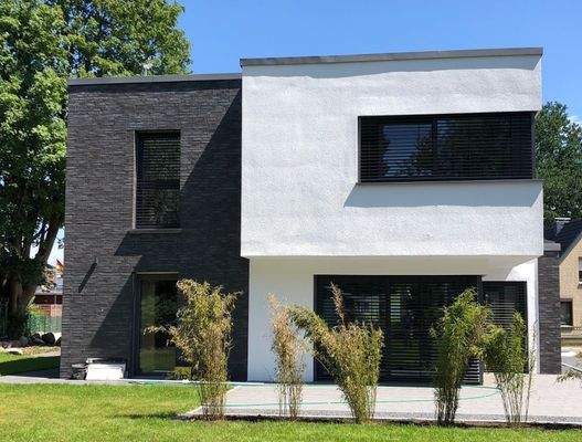 001bGartenansicht Raffstore Putz Verblend.jpg