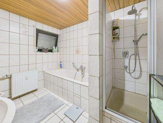 CAM01223G0-PR0152-STILL026