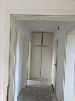 Flur mit Abstellkammer