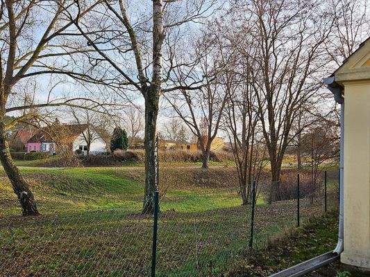 Blick zum Weiher.jpg