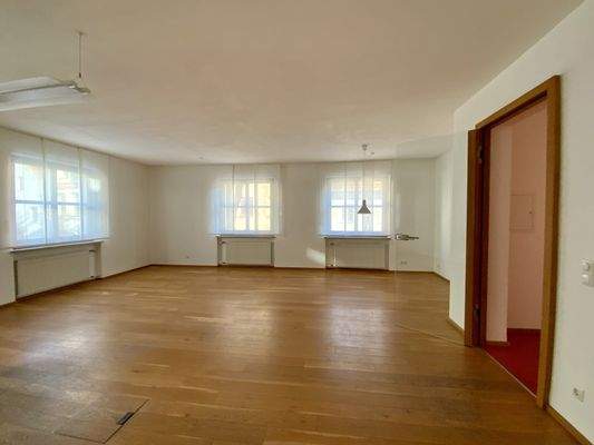 Büroräume 1. OG
