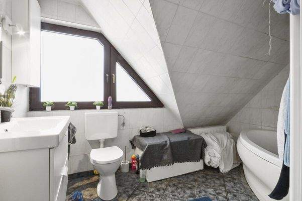 Badezimmer im Obergeschoss