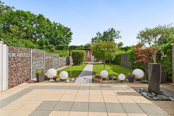 Schlossstraße 22 – 54293 Trier-Quint