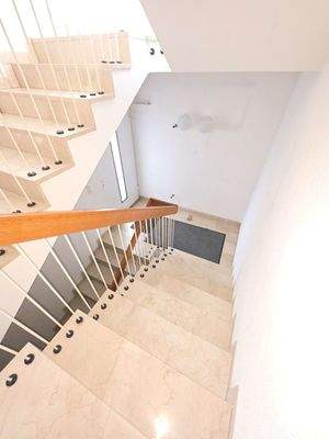 Gepflegtes Treppenhaus (2)_#170706