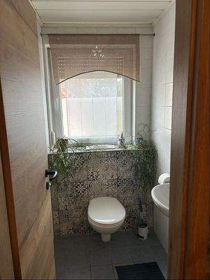 DG-Wohnung: Gäste-WC