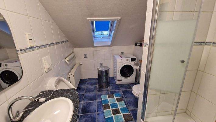 Bad mit Waschtrockner