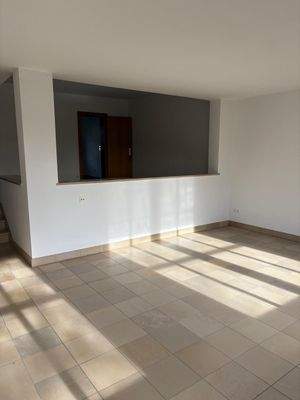 Blick vom Wohnzimmer Richtung Küche.JPG