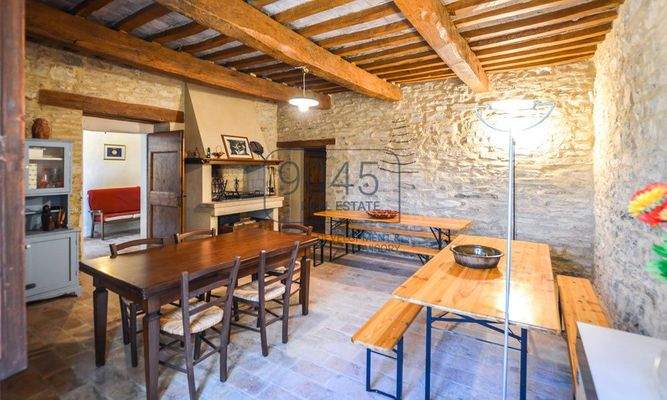 Charmantes Anwesen mit Panoramablick in den Marken