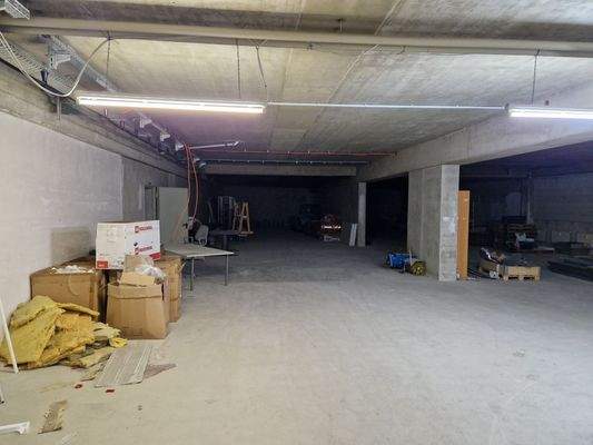 Lager mit zweitem Zugang